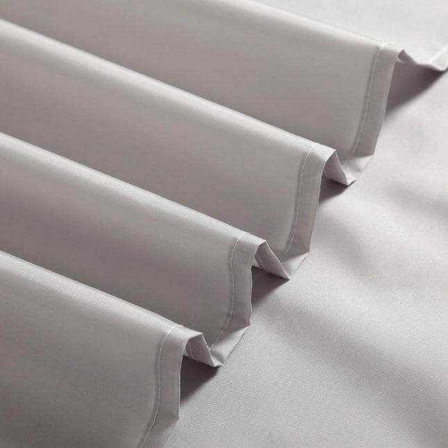 Světle šedý látkový sprchový závěs