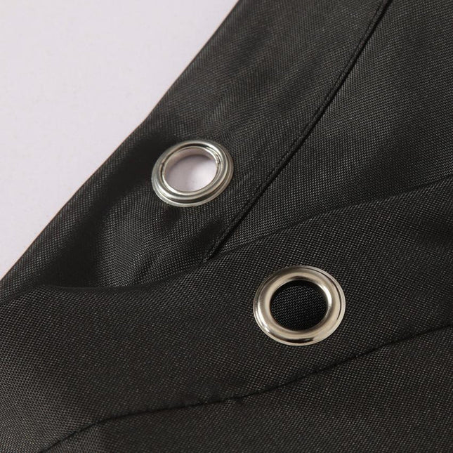 Jednobarevný černý sprchový závěs do koupelny